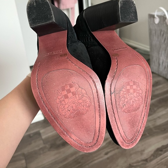 Vince Camuto Fileana booties - Picture 3 of 3